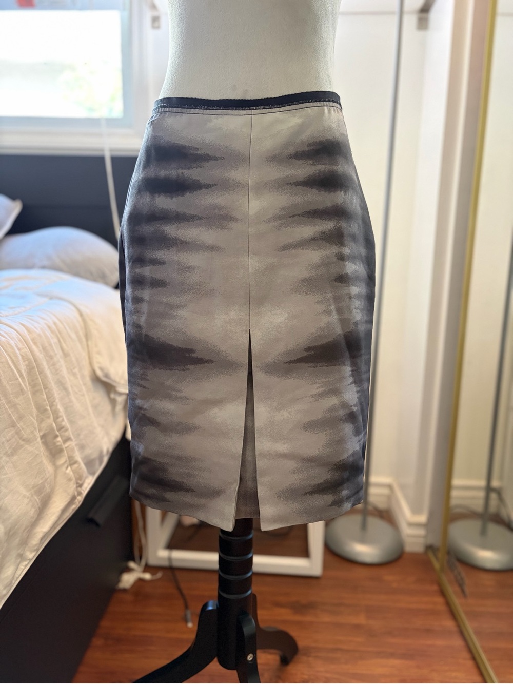 BCBGMaxAzria Gray Ombre Midi Pencil Skirt with Center Slit